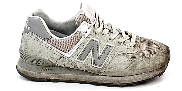 профессиональная чистка кроссовок